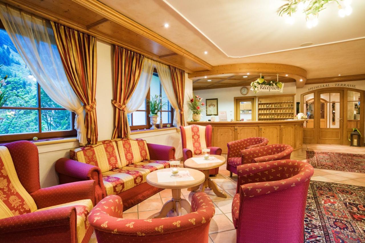 Hotel Wieseneck Gmbh Sankt Johann im Pongau Exterior photo